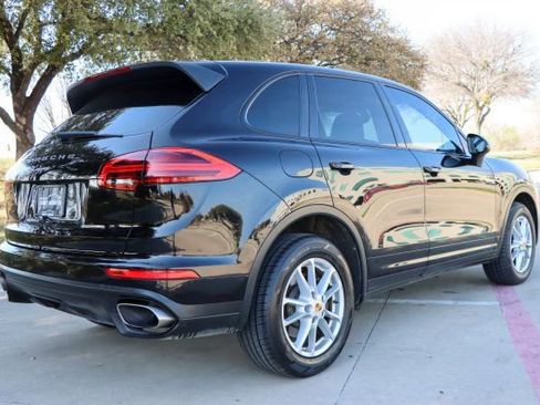 Used 2016 Porsche Cayenne image 7
