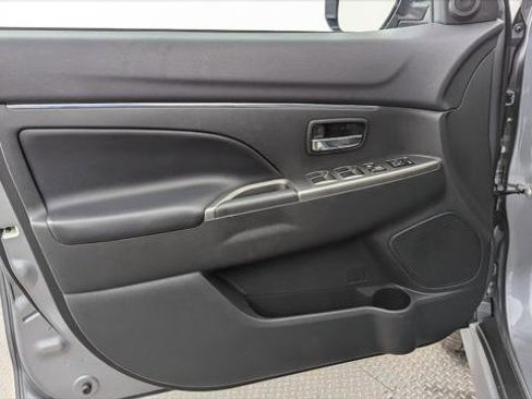 Used 2024 Mitsubishi Outlander Sport S image 13