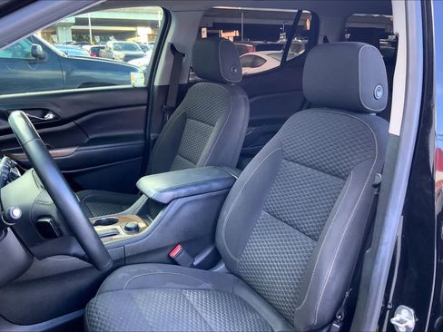 Used 2018 GMC Acadia SLE FWD image 11