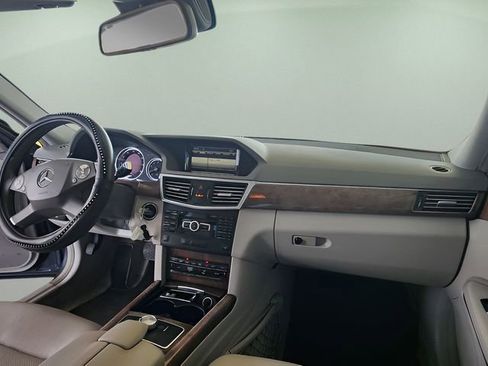 Used 2013 Mercedes-Benz E 350 Sedan image 23