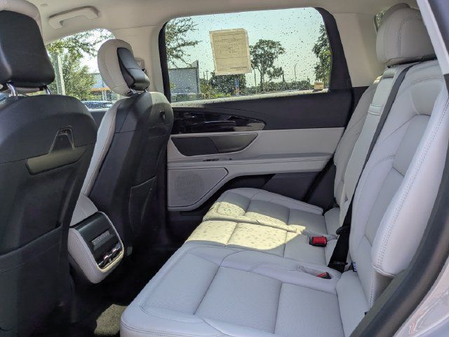 New 2026 Lincoln Nautilus Premier AWD/4WD image 14