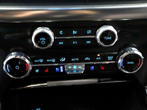 Certified 2023 Ford F150 Lariat w/ Equipment Group 502A High image 33