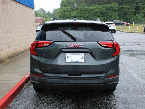 Used 2020 GMC Terrain SLE w/ Driver Convenience Package FWD image 5