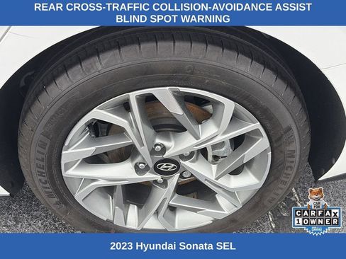 Used 2023 Hyundai Sonata SEL w/ Preferred Accessory Package FWD image 9