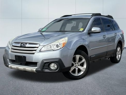 Used 2013 Subaru Outback 2.5i Limited image 1