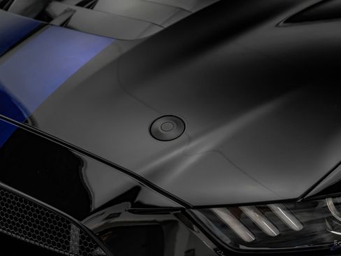 Used 2021 Ford Mustang Shelby GT500 w/ Carbon Fiber Track Pack RWD image 41