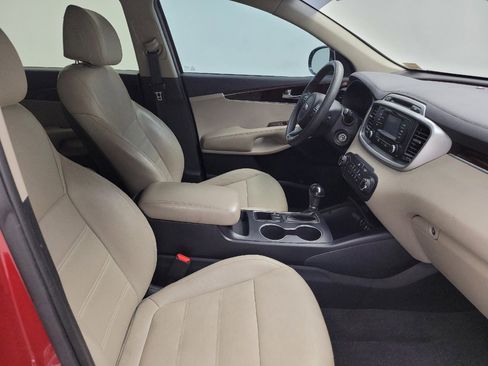 Used 2017 Kia Sorento FWD image 21