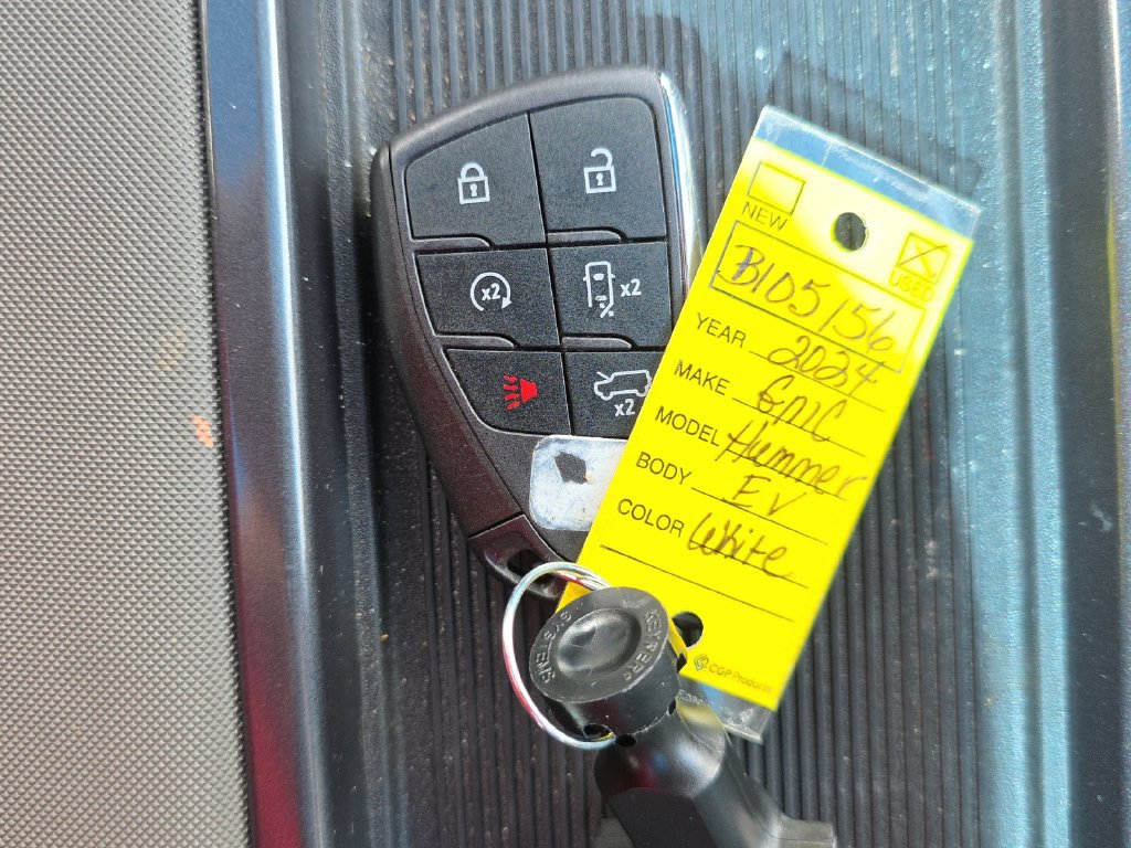 Used 2024 GMC Hummer EV 3X AWD/4WD image 23