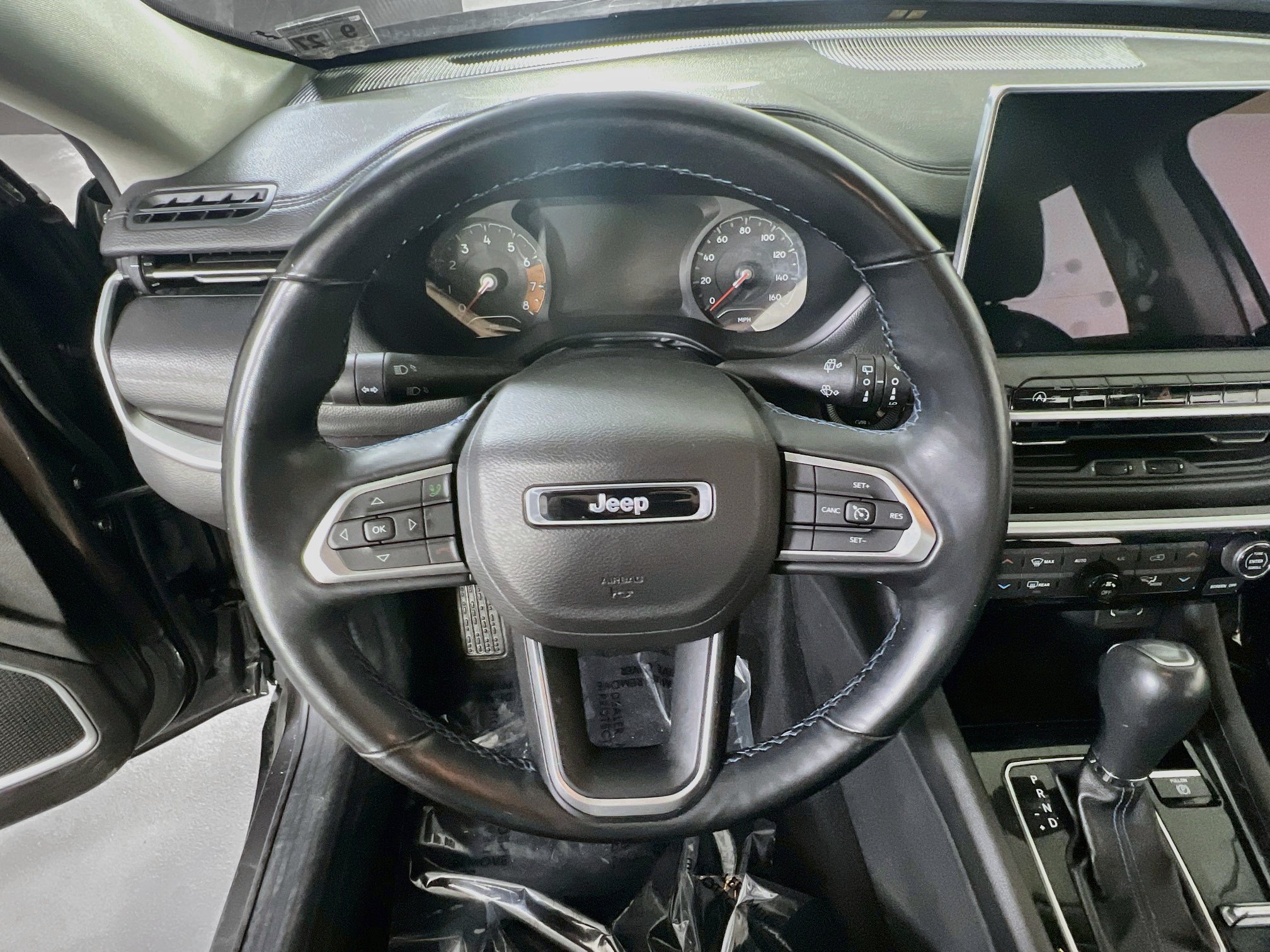 Used 2022 Jeep Compass Latitude w/ Convenience Group AWD/4WD image 11