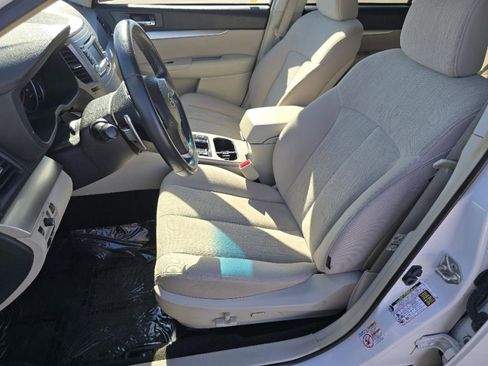 Used 2014 Subaru Outback 2.5i Premium AWD/4WD image 26
