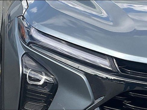 Used 2024 Chevrolet Trax RS w/ Sunroof Package image 30