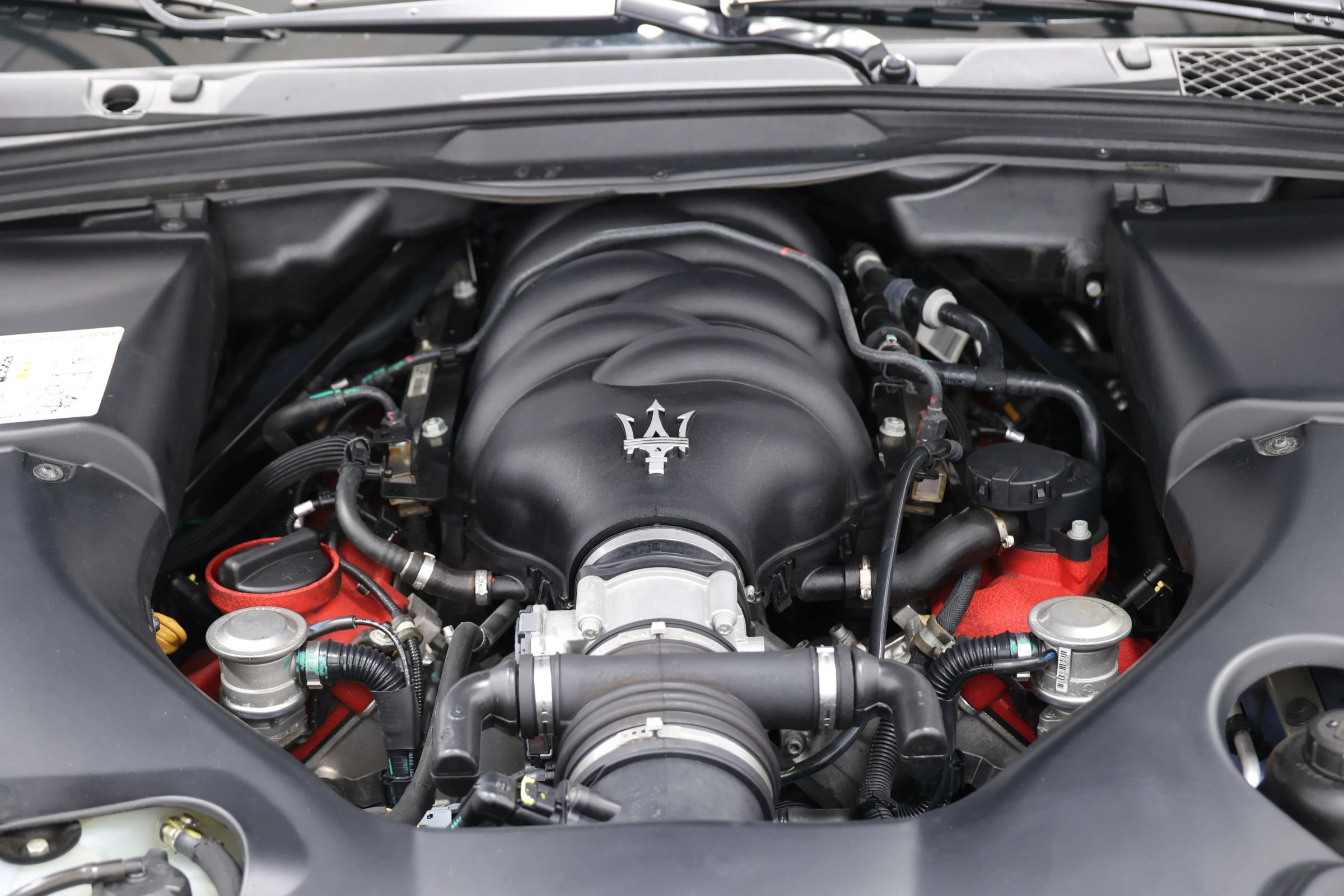 Used 2018 Maserati GranTurismo Sport RWD image 95