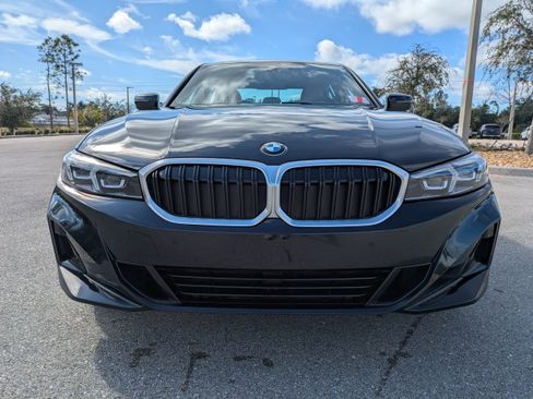 Used 2023 BMW 330i Sedan w/ Premium Package image 3