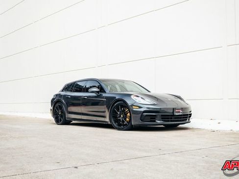 Used 2018 Porsche Panamera 4S image 37