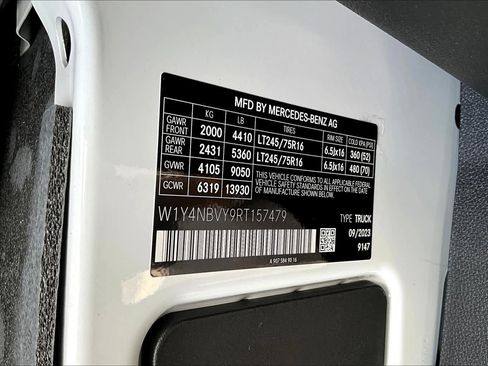 Used 2024 Mercedes-Benz Sprinter 2500 image 14