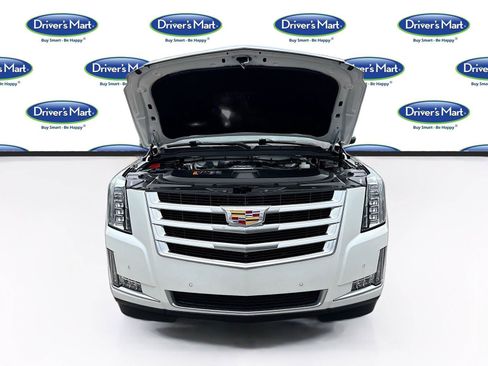 Used 2018 Cadillac Escalade Luxury RWD image 36