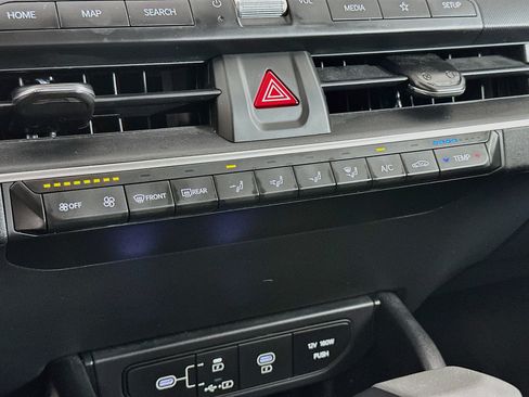 Used 2025 Kia K4 FWD image 23