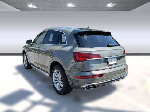 Certified 2023 Audi Q5 2.0T Premium w/ Convenience Package AWD/4WD image 3