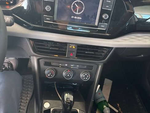 Used 2022 Volkswagen Taos S FWD image 5