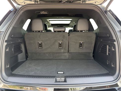 Used 2026 GMC Acadia Denali w/ Super Cruise Package image 24