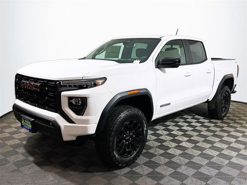 New 2026 GMC Canyon Elevation w/ Convenience Package image 4