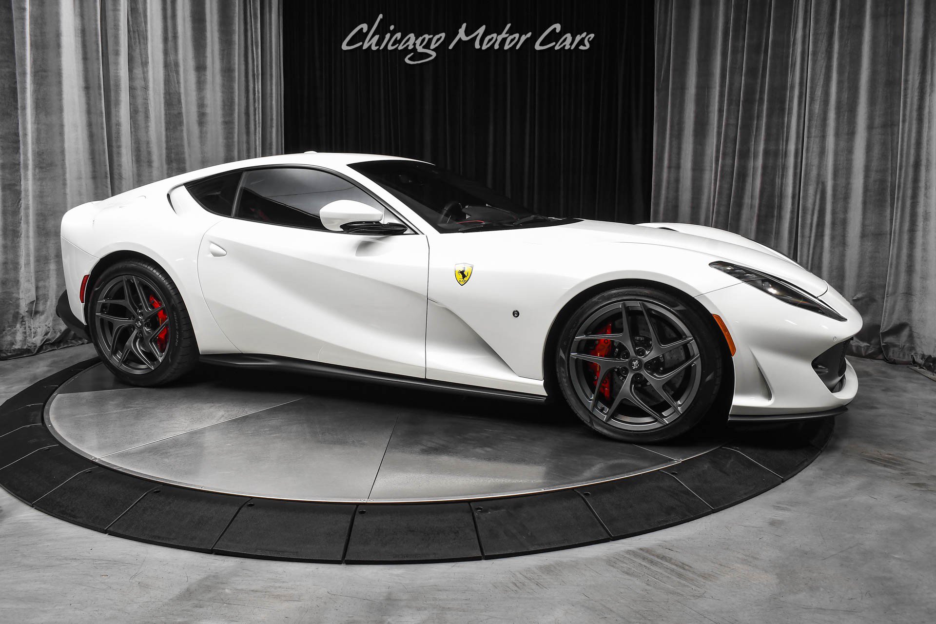 Used 2020 Ferrari 812 Superfast RWD image 6
