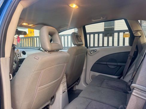 Used 2010 Chrysler PT Cruiser image 11