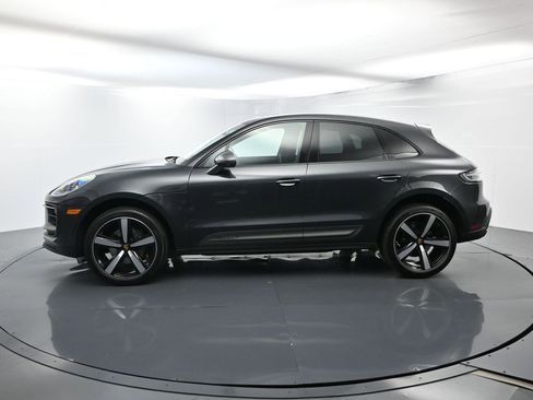Certified 2024 Porsche Macan Turbo image 2