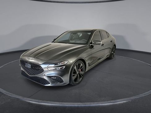 Used 2022 Genesis G70 3.3T RWD image 4