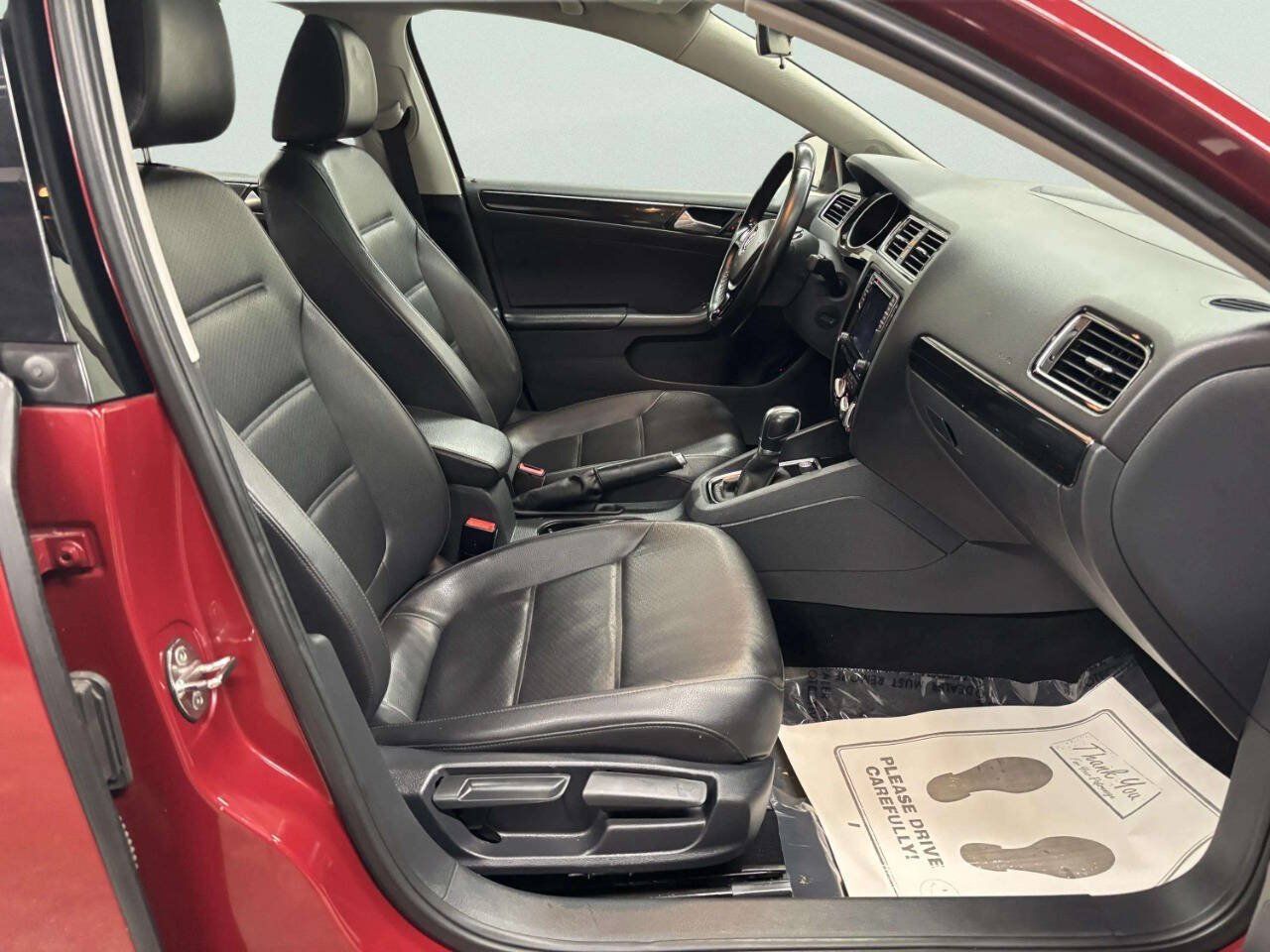 Used 2016 Volkswagen Jetta SEL FWD image 22