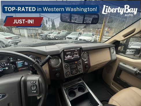 Used 2016 Ford F250 Lariat w/ Camper Package image 19