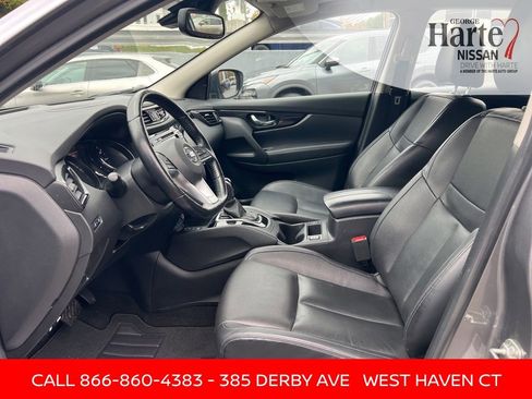 Certified 2022 Nissan Rogue Sport SL w/ Premium Package image 9