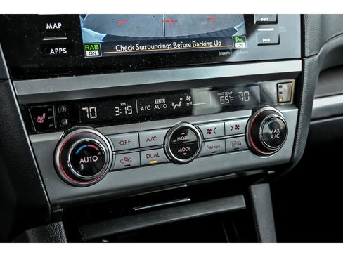 Used 2017 Subaru Outback 3.6R Limited image 21