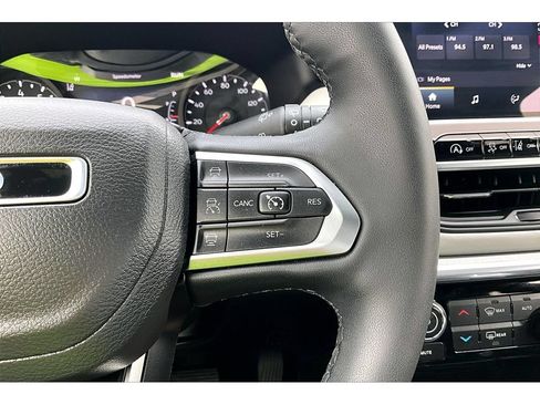 Certified 2023 Jeep Compass Limited AWD/4WD image 12