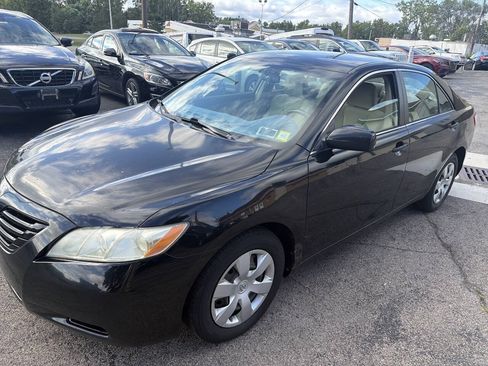 Used 2007 Toyota Camry LE FWD image 12