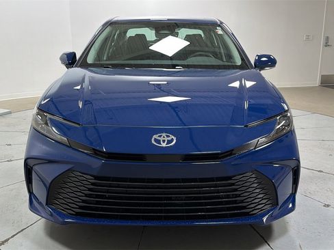 Used 2026 Toyota Camry LE image 2