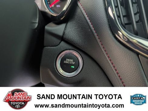 Used 2024 Chevrolet Equinox RS FWD image 25