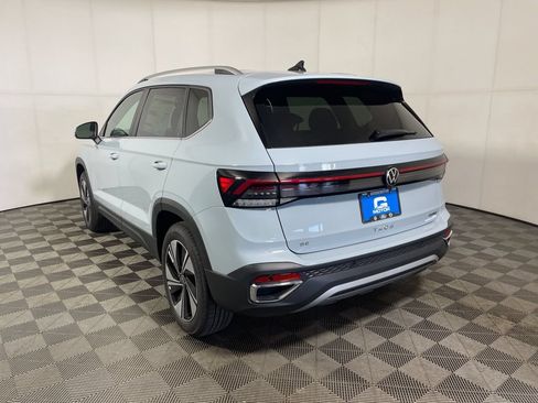 New 2026 Volkswagen Taos SE AWD/4WD image 6
