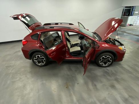 Used 2017 Subaru Crosstrek 2.0i Premium AWD/4WD image 49