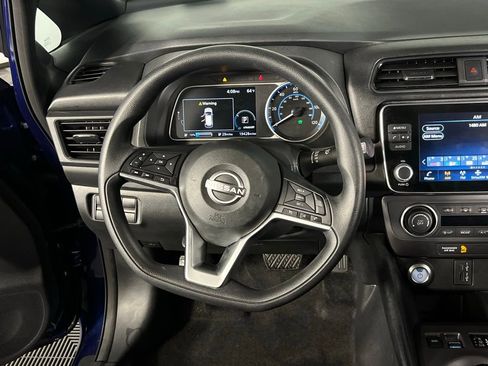 Used 2024 Nissan Leaf S image 15