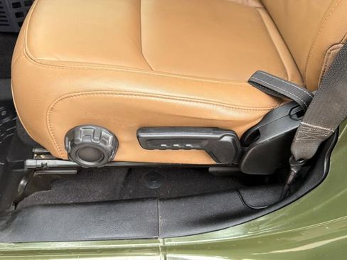 Used 2021 Jeep Wrangler Unlimited Rubicon w/ Dual Top Group image 24