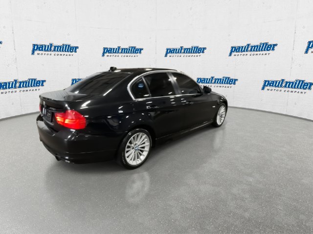 Used 2011 BMW 335i xDrive Sedan AWD/4WD image 11