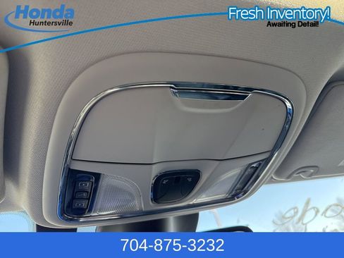 Used 2019 Jeep Cherokee Trailhawk image 31