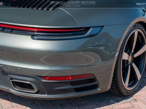 Used 2022 Porsche 911 Carrera RWD image 47