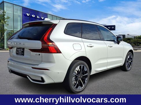 New 2026 Volvo XC60 B5 Plus w/ Protection Package Premier image 4