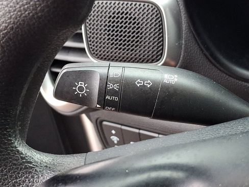 Used 2023 Kia Soul LX FWD image 24