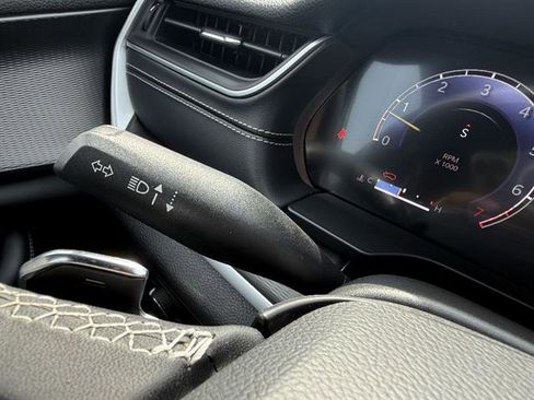 Used 2023 Jeep Grand Cherokee Altitude AWD/4WD image 34