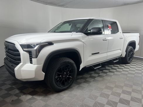 Used 2024 Toyota Tundra SR5 w/ SR5 Premium Package AWD/4WD image 2