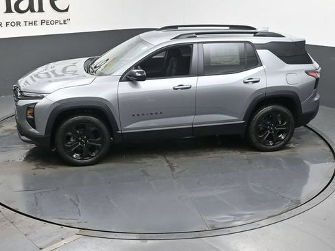 New 2026 Chevrolet Equinox LT w/ Midnight Edition FWD image 36