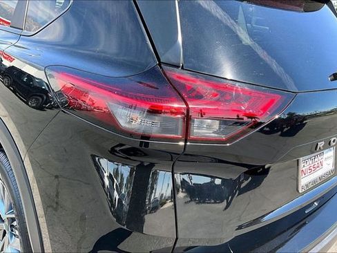 Certified 2024 Nissan Rogue S image 23